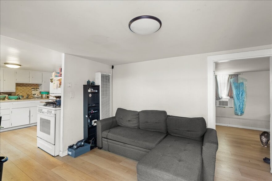 More Photos Of 4114 E 17th St, Oakland Apartments For Sale