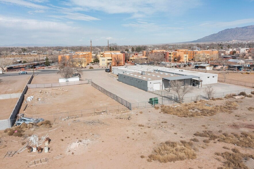 More Photos Of 314 El Pueblo Rd NW, Albuquerque Warehouse For Lease