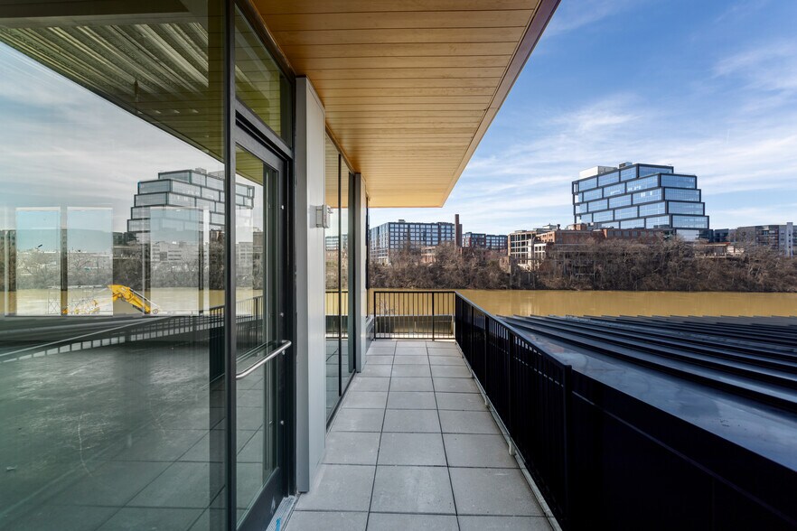 More Photos Of 2200 Bowline Ave, Nashville Office For Lease