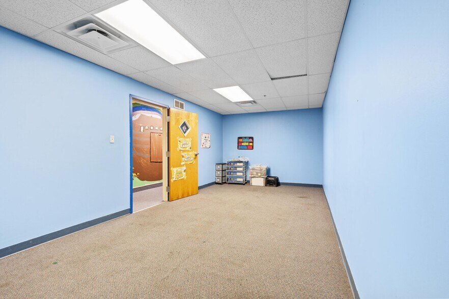 More Photos Of 1975 Haggard Ct, Lexington Religious Facility For Sale