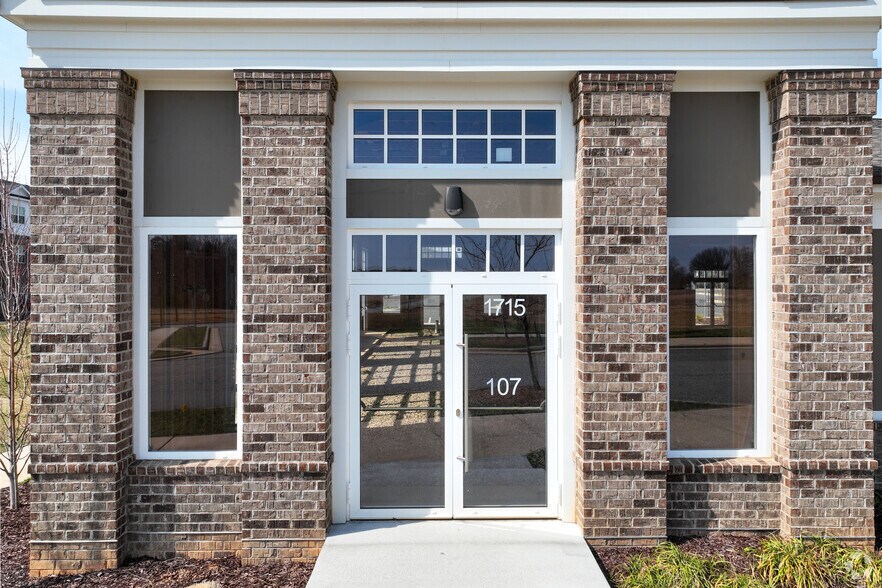 More Photos Of 1725 Welden Village Ave, Kernersville Unknown For Lease