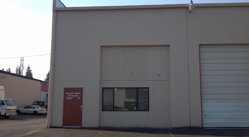 More Photos Of 3100-3110 NE Minnehaha St, Vancouver Warehouse For Lease