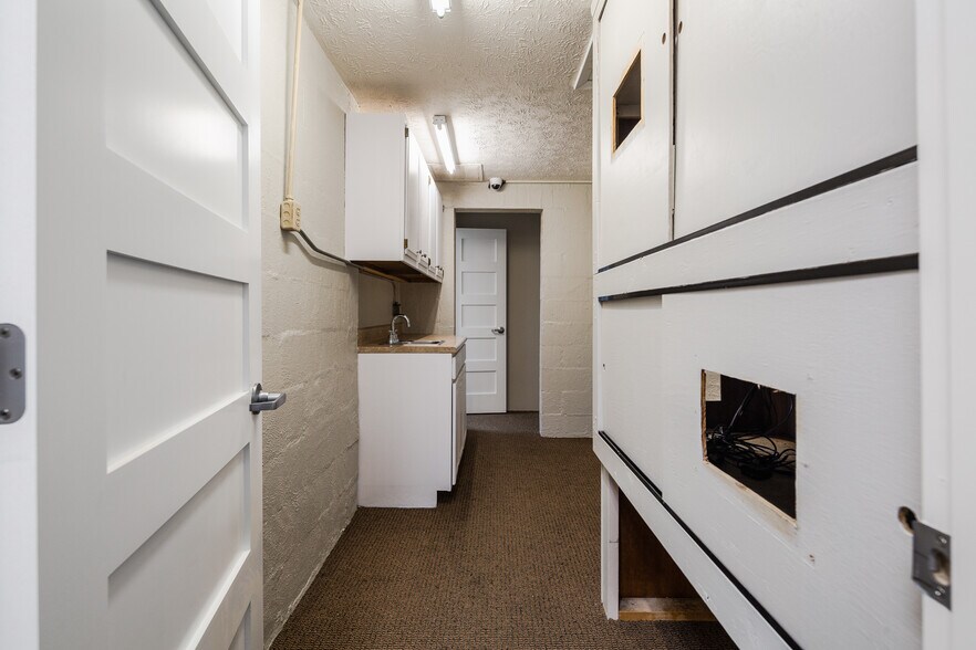 More Photos Of Hwy 50 or Tipton Street, Seymour Office For Sale