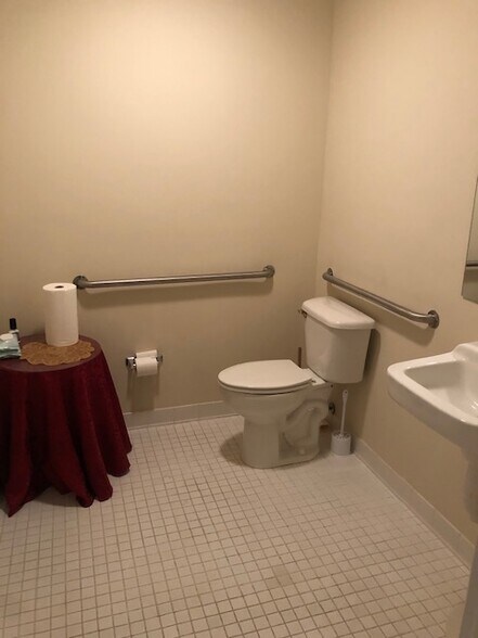 More Photos Of 7901-7915 Belle Point Dr, Greenbelt Office For Lease