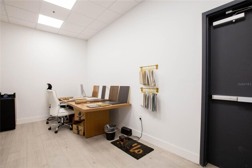 More Photos Of 1700 35th St, Orlando Warehouse For Lease