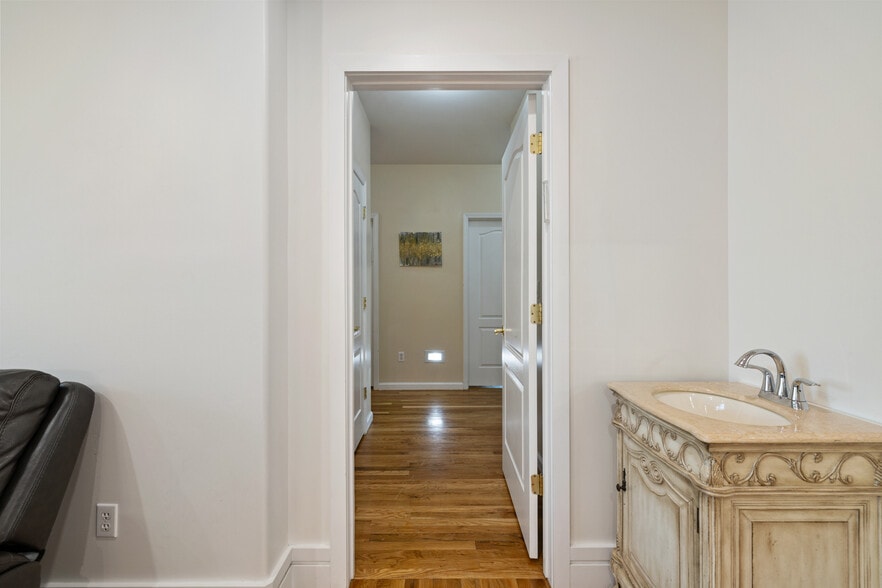 More Photos Of 68 Main St, Monsey Apartments For Sale