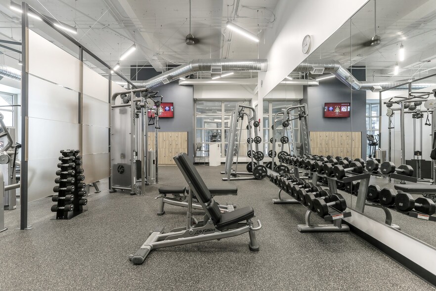 More Photos Of 424 Church St, Nashville Office For Lease