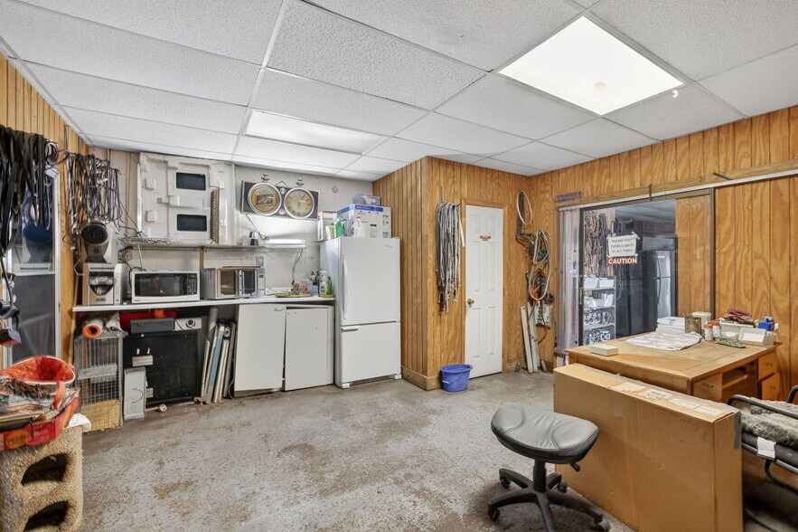 More Photos Of 3928 SW 12th Ct, Fort Lauderdale Manufacturing For Sale