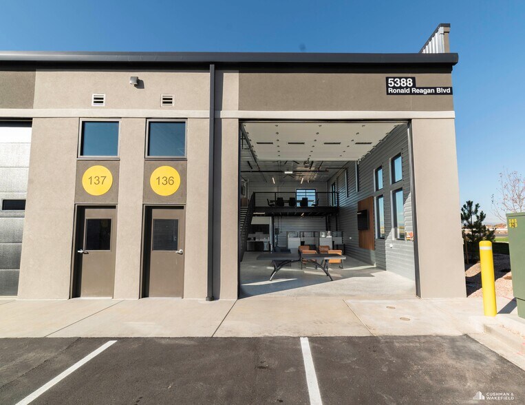 More Photos Of 5378 Ronald Reagan Blvd, Johnstown Flex For Sale