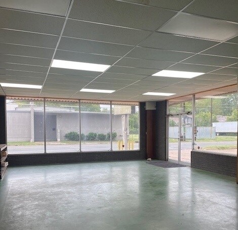 More Photos Of 403 Airport Dr, Shreveport Auto Salvage Facility For Lease