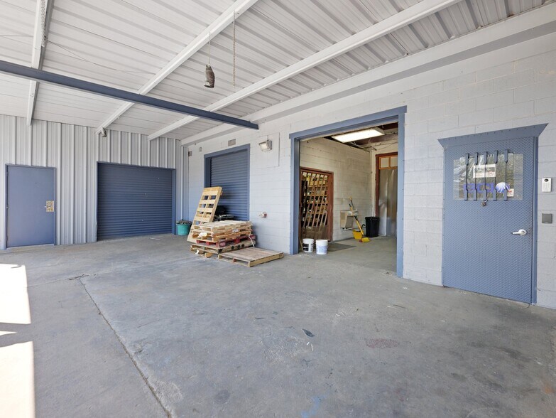 More Photos Of 2567 Athens Hwy, Gainesville Warehouse For Sale