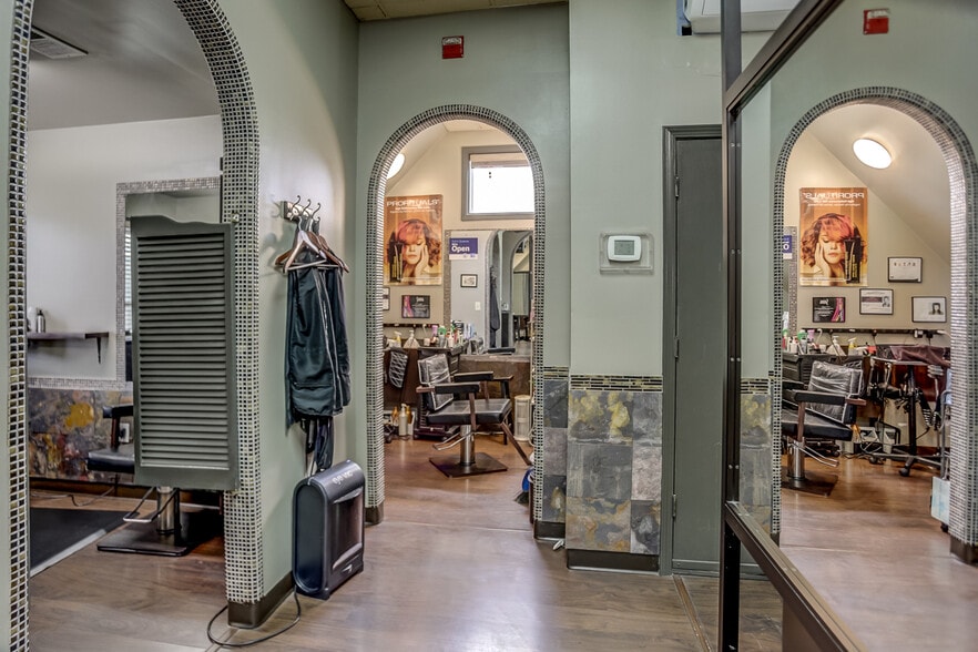 More Photos Of 1086 W Rex Rd, Memphis Freestanding For Sale