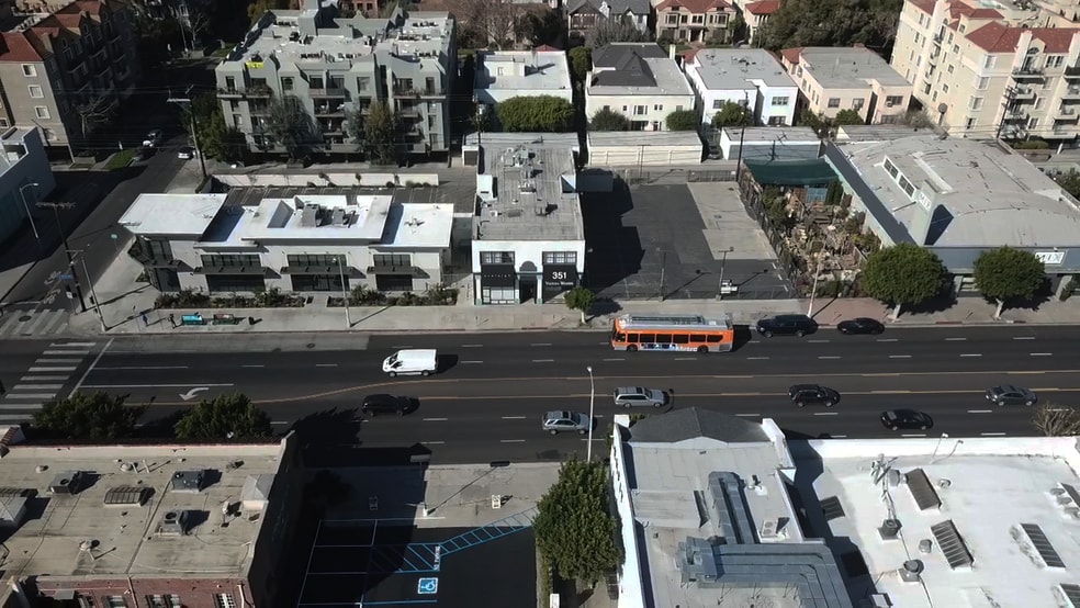 More Photos Of 351-353 S La Brea Ave, Los Angeles Storefront Retail Office For Lease