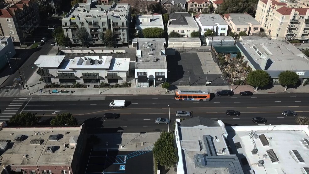 More Photos Of 351-353 S La Brea Ave, Los Angeles Storefront Retail Office For Lease
