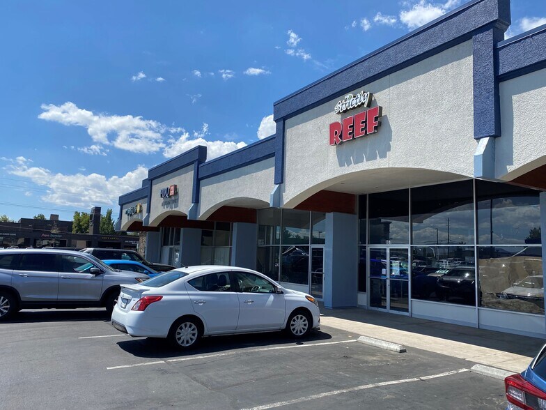 More Photos Of 901-971 W Moana Ln, Reno Unknown For Lease