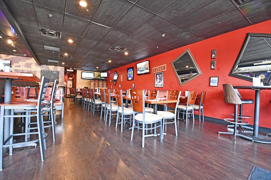 More Photos Of 5905-6055 Timber Ridge Dr, Prospect Unknown For Lease