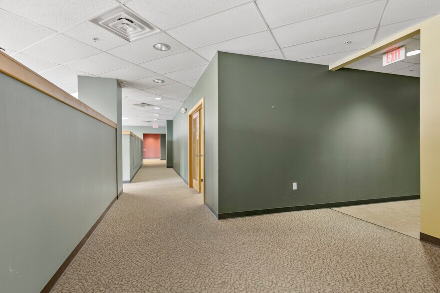 More Photos Of 50 Beaver St, Albany Office For Lease