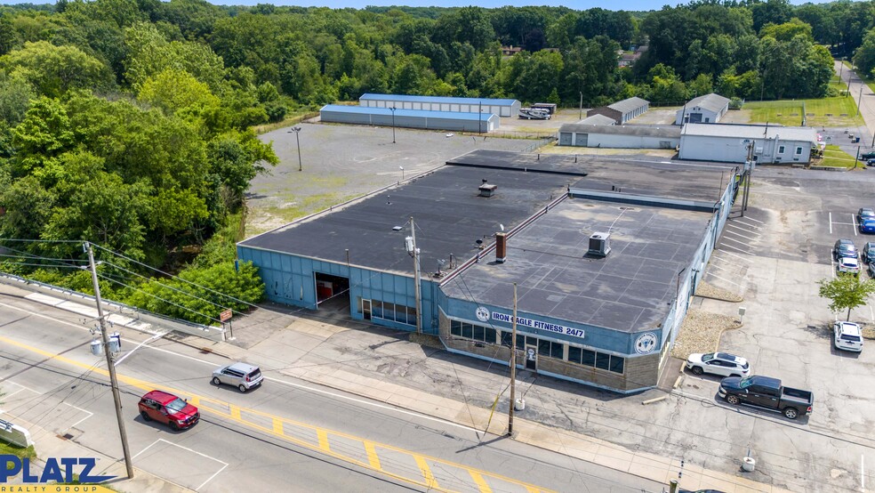 Primary Photo Of 125 E Liberty St, Hubbard Auto Dealership For Sale