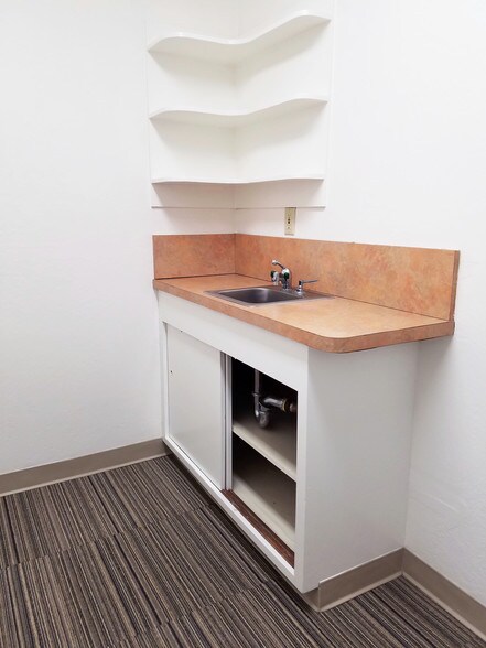 More Photos Of 52 Arch St, Redwood City Medical For Lease