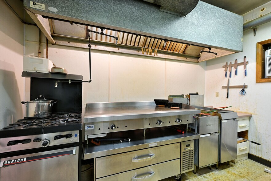 More Photos Of 23694 Clam Lake Rd, Clam Lake Restaurant For Sale