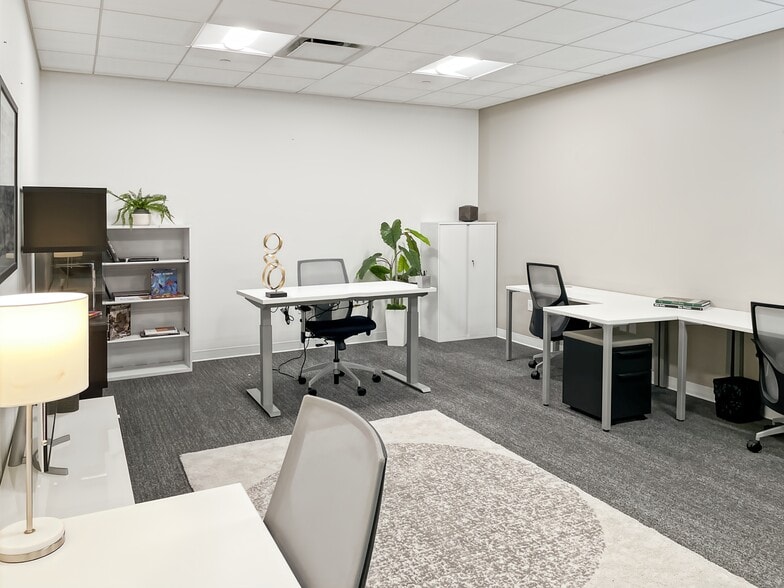 More Photos Of 6600 Chase Oaks Blvd, Plano Coworking Space