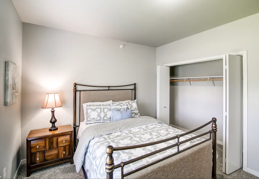 More Photos Of 1220-1250 27th Ave NW, Minot Apartments For Sale