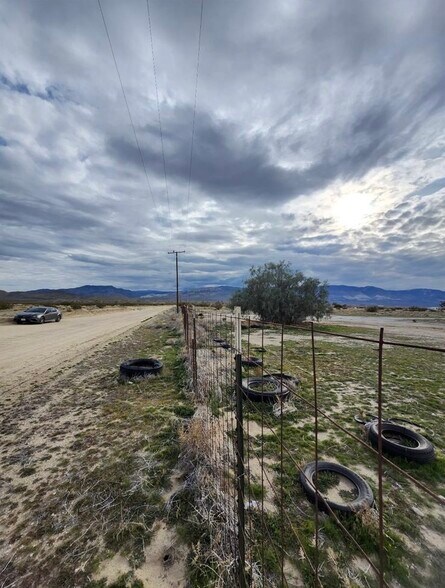 More Photos Of 10252 Santa Fe Fire rd, Lucerne Valley Land For Sale