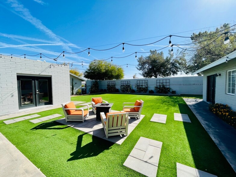 More Photos Of 484 W Chandler Blvd, Chandler Office For Lease