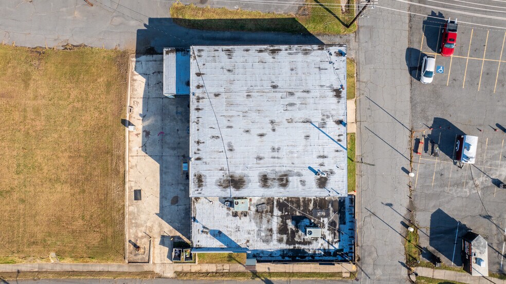 More Photos Of 601 W 4th St, North Little Rock Light Manufacturing For Lease