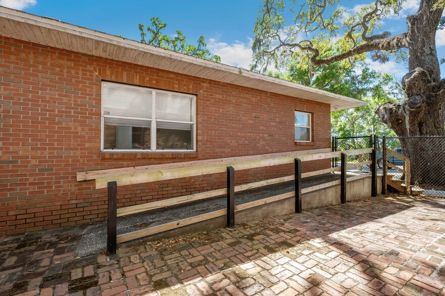 More Photos Of 38022 River Rd, Dade City Medical For Sale