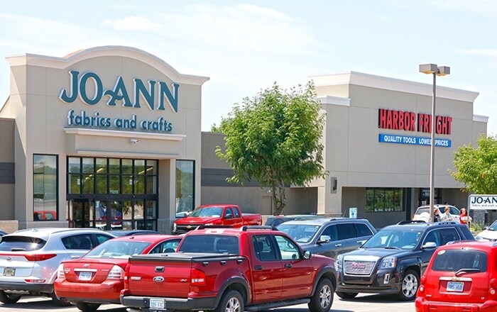 Primary Photo Of 11215-11225 Shawnee Mission Pky, Shawnee Unknown For Lease