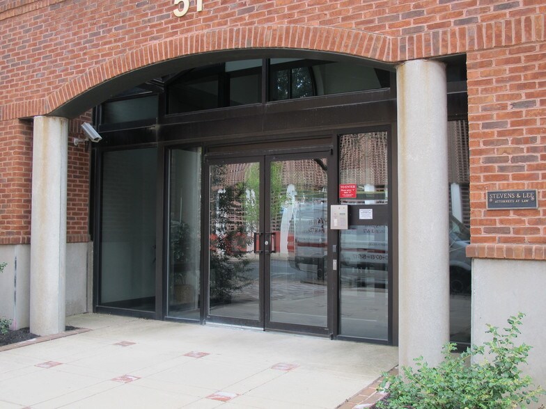 More Photos Of 51 S Duke St, Lancaster Office For Lease