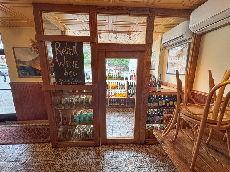 More Photos Of 7233 Healdsburg Ave, Sebastopol Restaurant For Lease