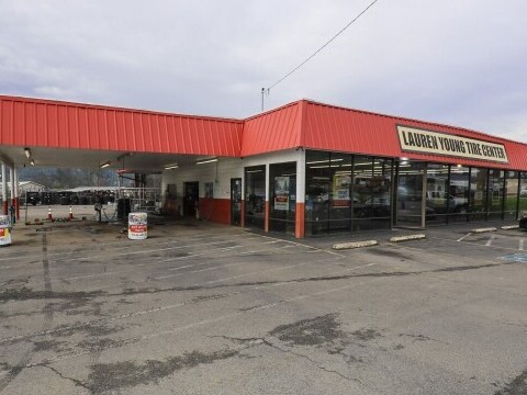 More Photos Of 133 S Old Pacific Hwy, Myrtle Creek Freestanding For Sale