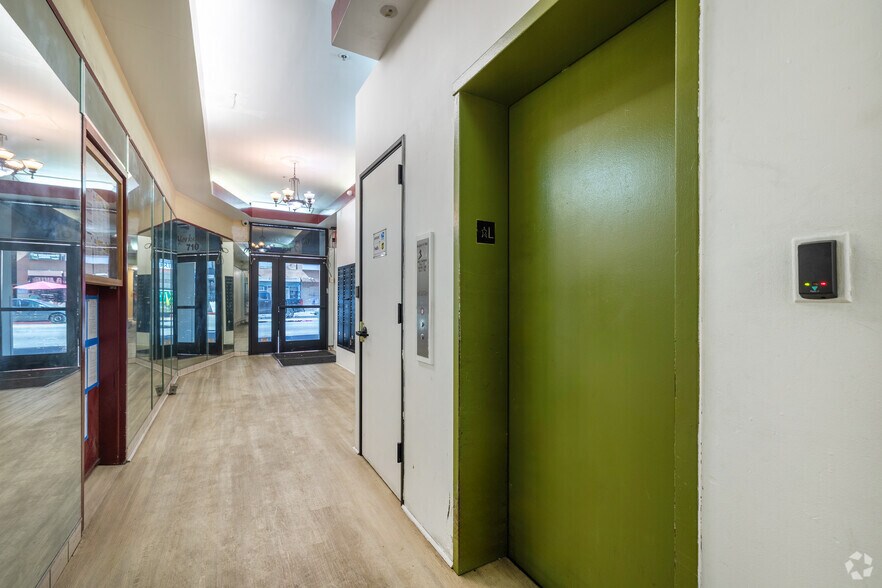 More Photos Of 710 S Broadway, Los Angeles Apartments For Lease