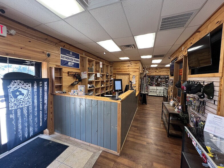 More Photos Of 1770 FM 156 N, Krum Showroom For Sale