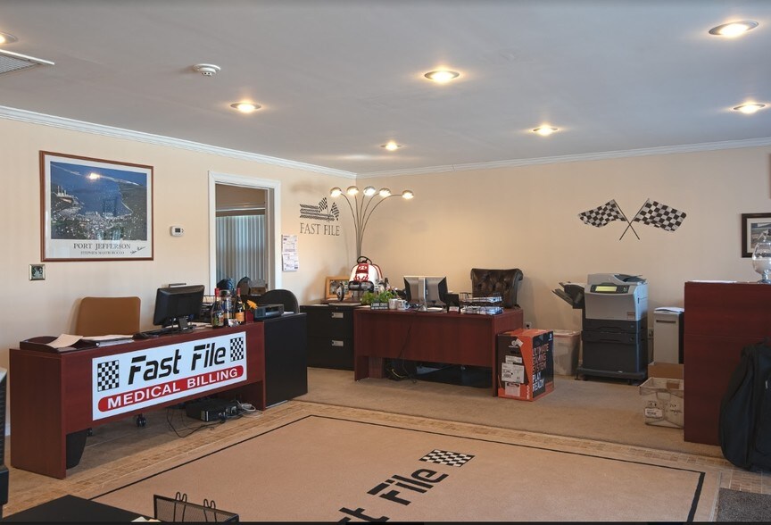 More Photos Of 100 Oakland Ave, Port Jefferson Medical For Lease
