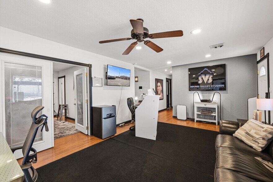 More Photos Of 2818 W Northern Ave, Phoenix Office For Sale