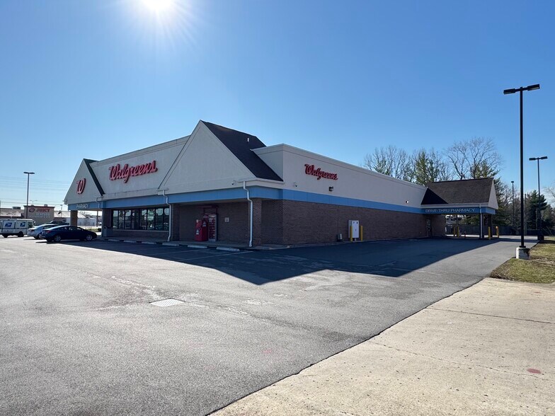 More Photos Of 5095 E Thompson Rd, Indianapolis Drugstore For Lease