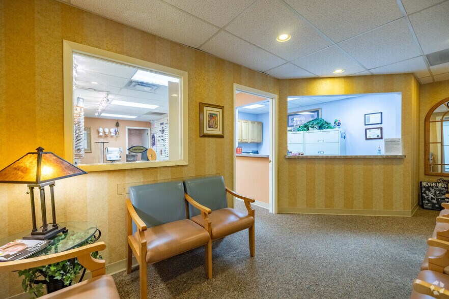 More Photos Of 24 Compton Rd, Cincinnati Medical For Sale