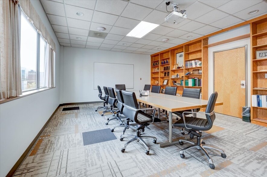 More Photos Of 100 W Antietam St, Hagerstown Office For Lease