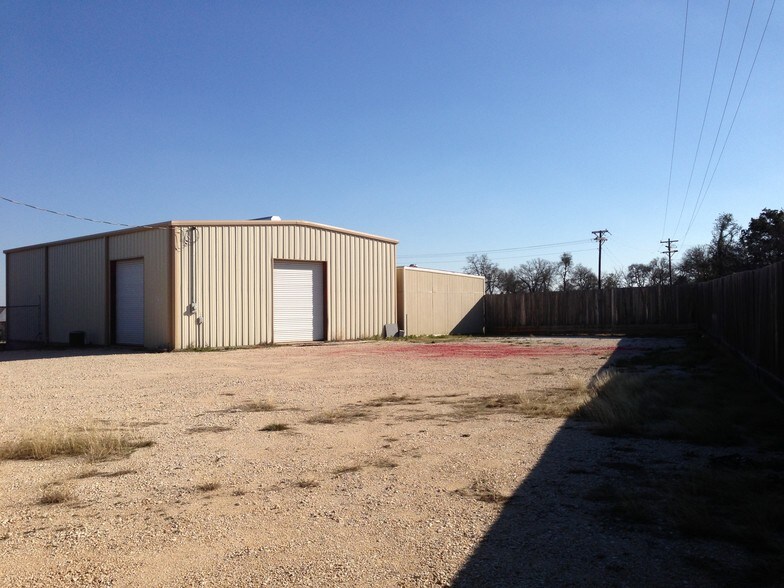 More Photos Of 3101 N Highway 183, Liberty Hill Warehouse For Sale