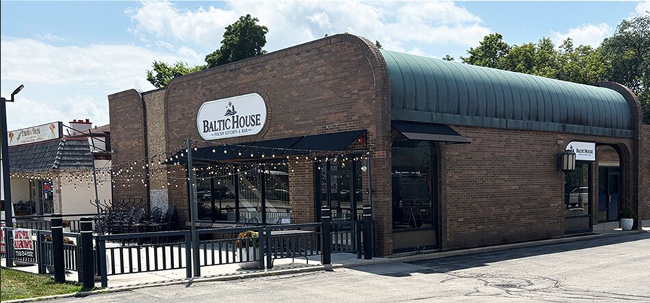 More Photos Of 6 N Elmhurst Rd, Prospect Heights Storefront For Sale