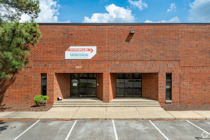 More Photos Of 205 Bucknell Ct SW, Atlanta Warehouse For Lease