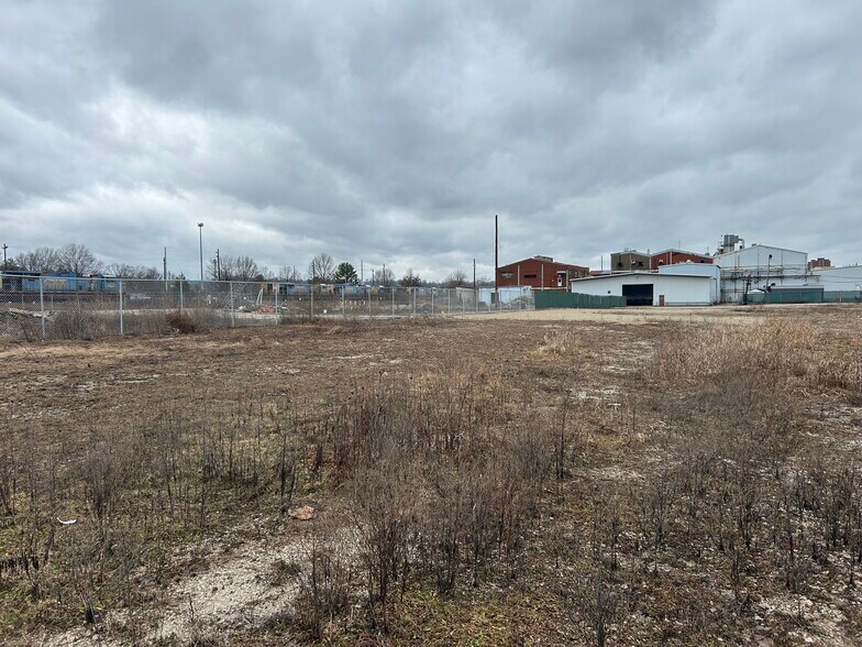 More Photos Of 5th Avenue and 25th street, Huntington Land For Sale