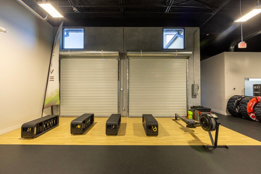 More Photos Of 3715 Drane Field Rd, Lakeland Office For Sale