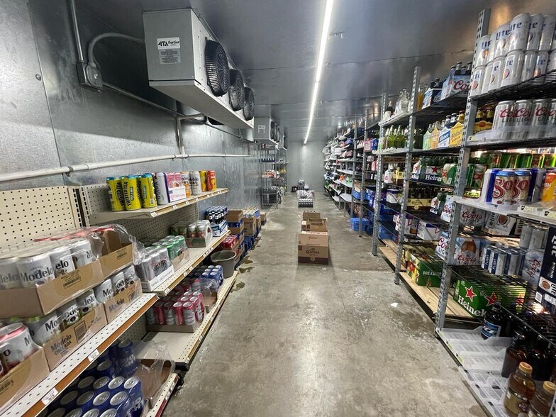 More Photos Of 5505 Highway Blvd, Katy Convenience Store For Sale