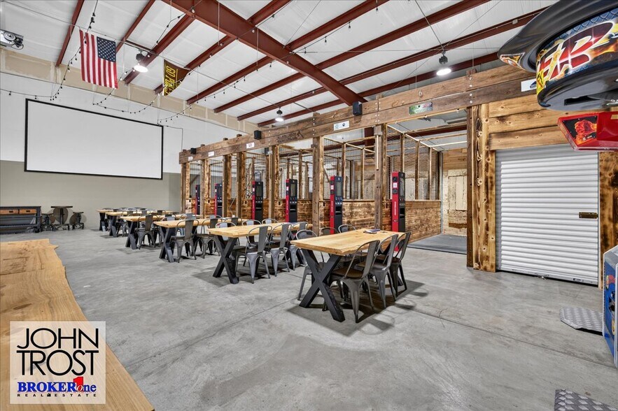 More Photos Of 801 N Center St, Casper Freestanding For Sale