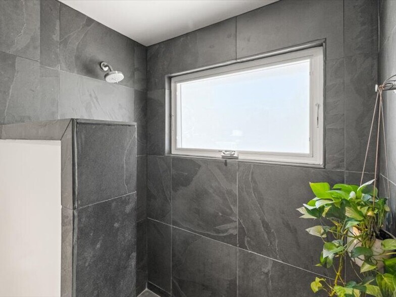 More Photos Of 3823 Santa Claus Ln, Carpinteria Restaurant For Sale