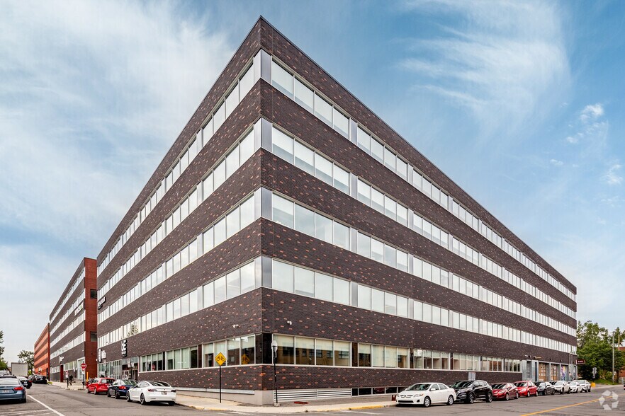Primary Photo Of 6666 Rue Saint-Urbain, Montréal Office For Lease